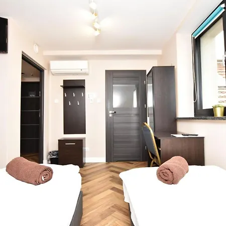 Dukes - Wita Stwosza Lägenhet