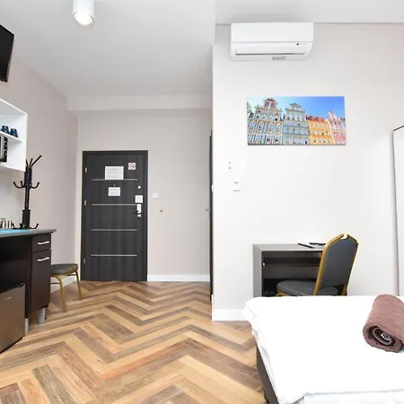Dukes - Wita Stwosza Apartment