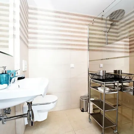 Dukes - Wita Stwosza Apartamento *