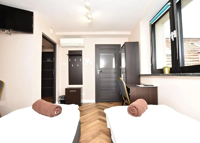 Dukes - Wita Stwosza Apartmán