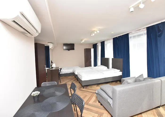 Dukes - Wita Stwosza Apartmán